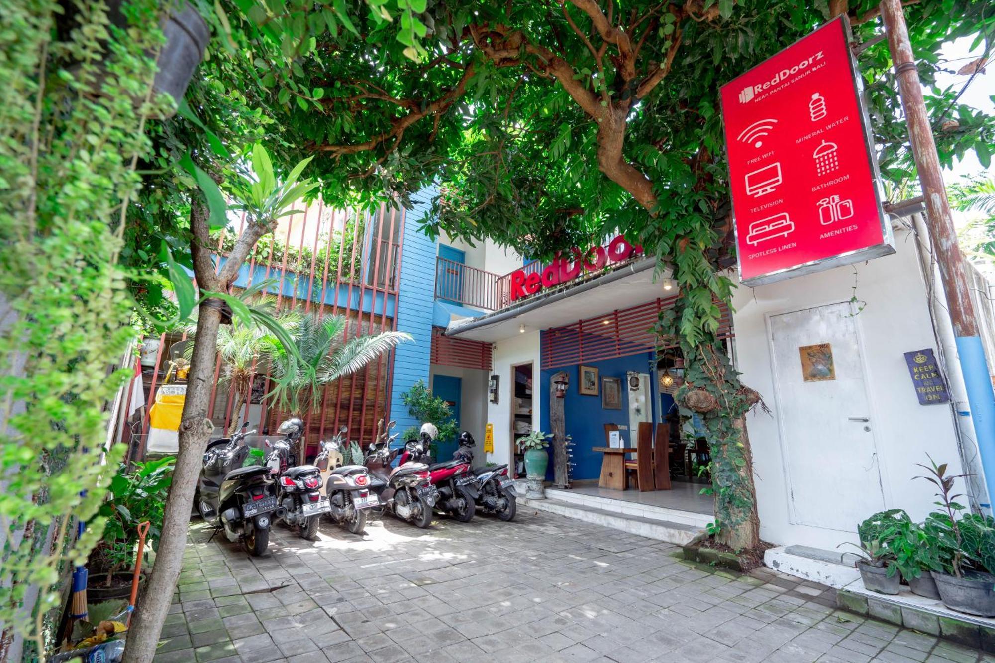 Reddoorz Near Pantai Sanur Bali Hotel Exterior photo